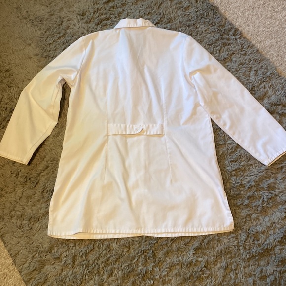 SALE!! Cherokee Large White Lab Coat - Picture 6 of 7